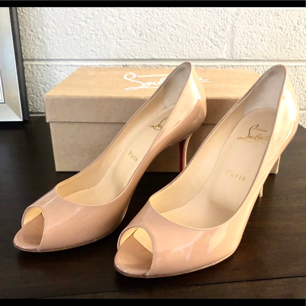 Christian Louboutin nude peep-toe heel